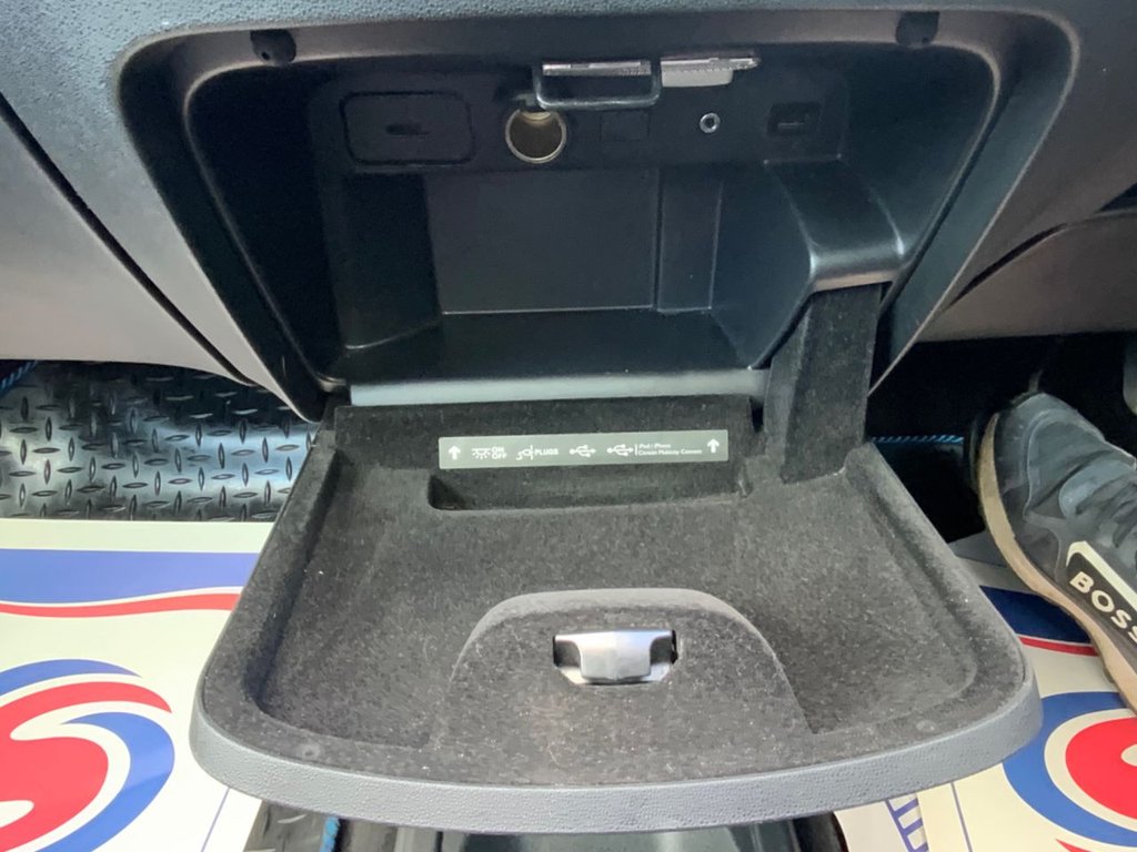 Used Citroen Grand C4 Picasso 2017 for sale - 77557681: Photo 44