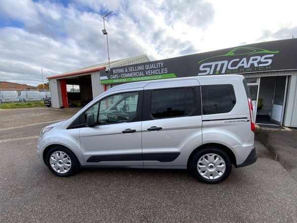Used Ford Tourneo Connect 2016 for sale - 76210525: Photo 11