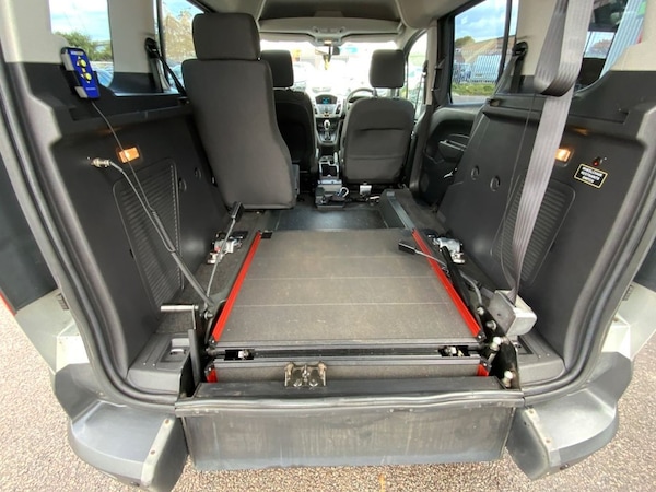 Used Ford Tourneo Connect 2016 for sale - 76210525: Photo 31