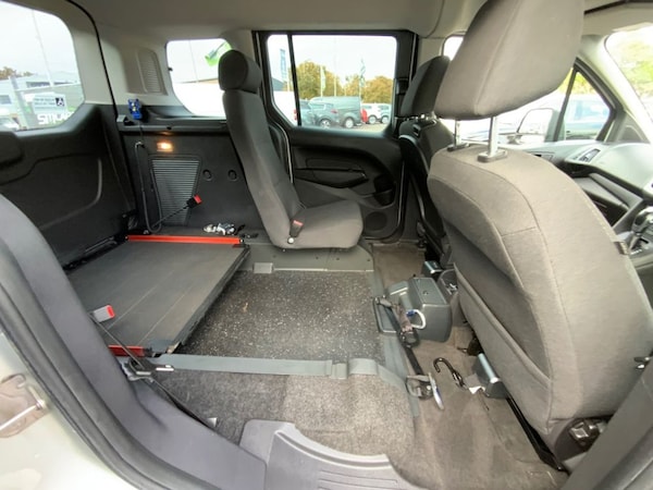 Used Ford Tourneo Connect 2016 for sale - 76210525: Photo 33