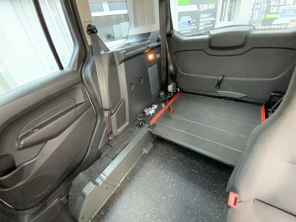 Used Ford Tourneo Connect 2016 for sale - 76210525: Photo 36