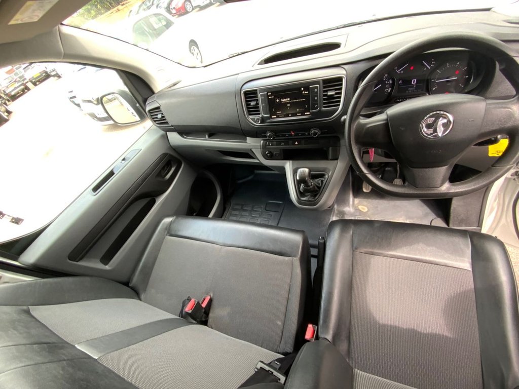 Used Vauxhall Vivaro 2021 for sale - 76470060: Photo 2