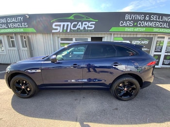 Used Jaguar F-Pace 2016 for sale - 79493832: Photo