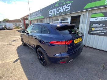 Used Jaguar F-Pace 2016 for sale - 79493832: Photo