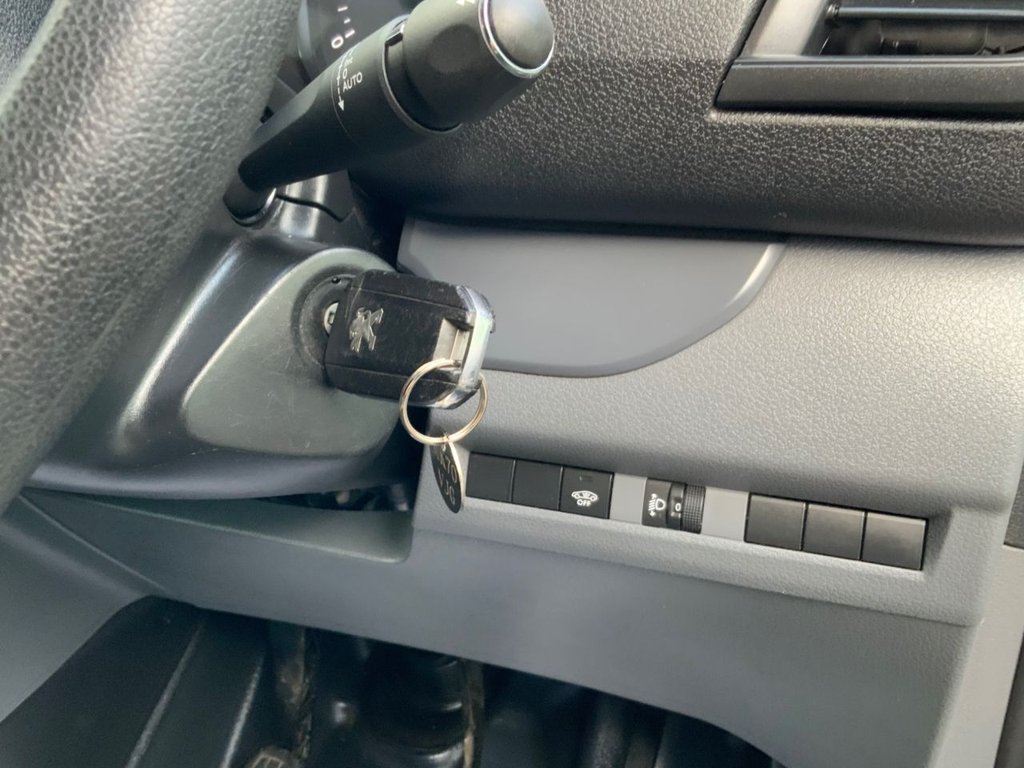 Used Peugeot Expert 2020 for sale - 77263467: Photo 42
