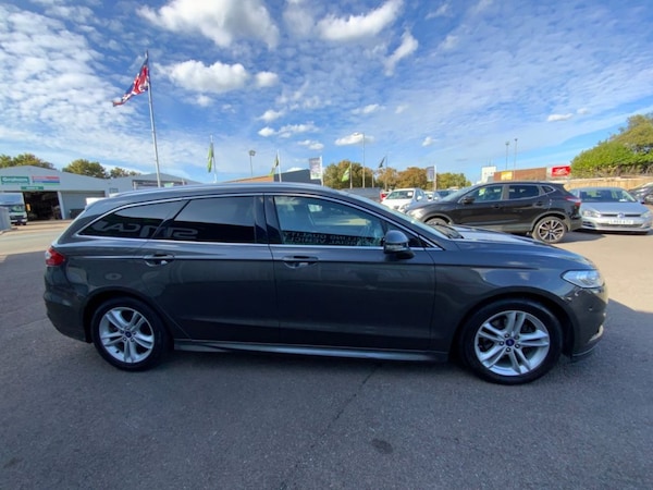 Used Ford Mondeo 2015 for sale - 76081115: Photo 11