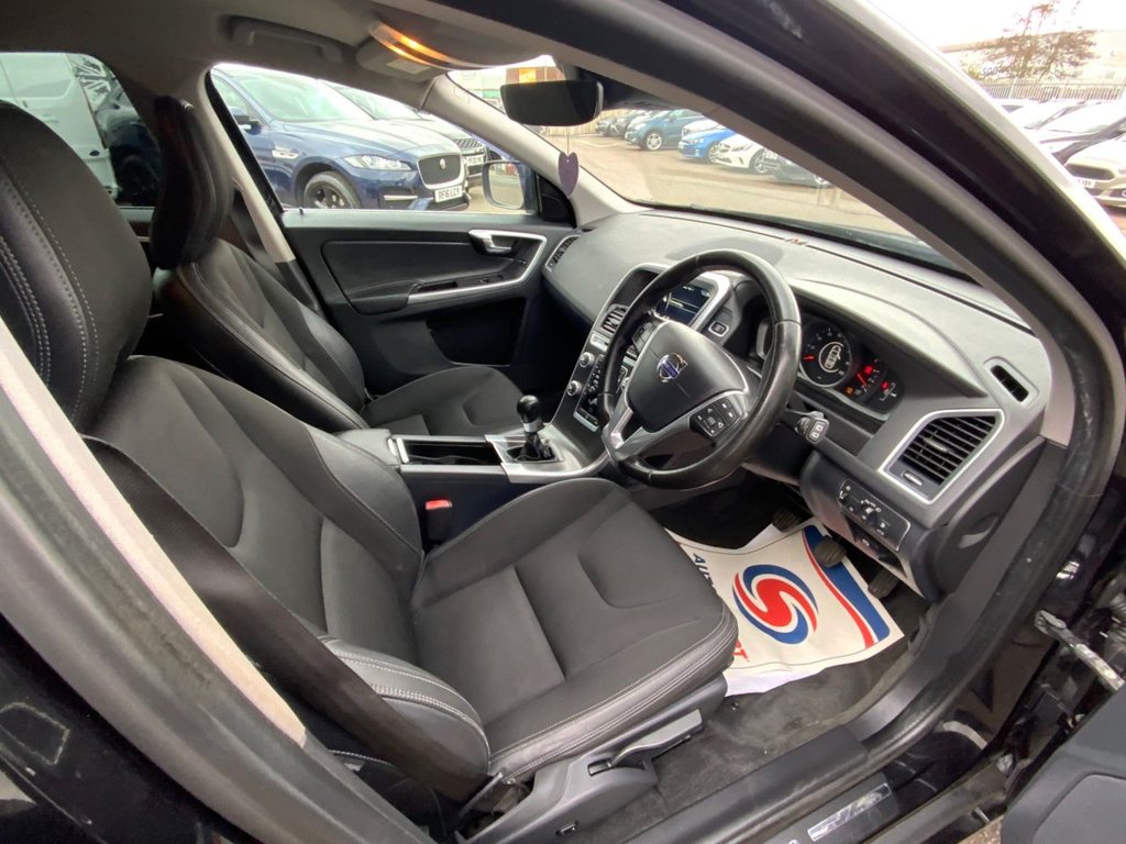 Used Volvo XC60 2015 for sale - 77981643: Photo 2