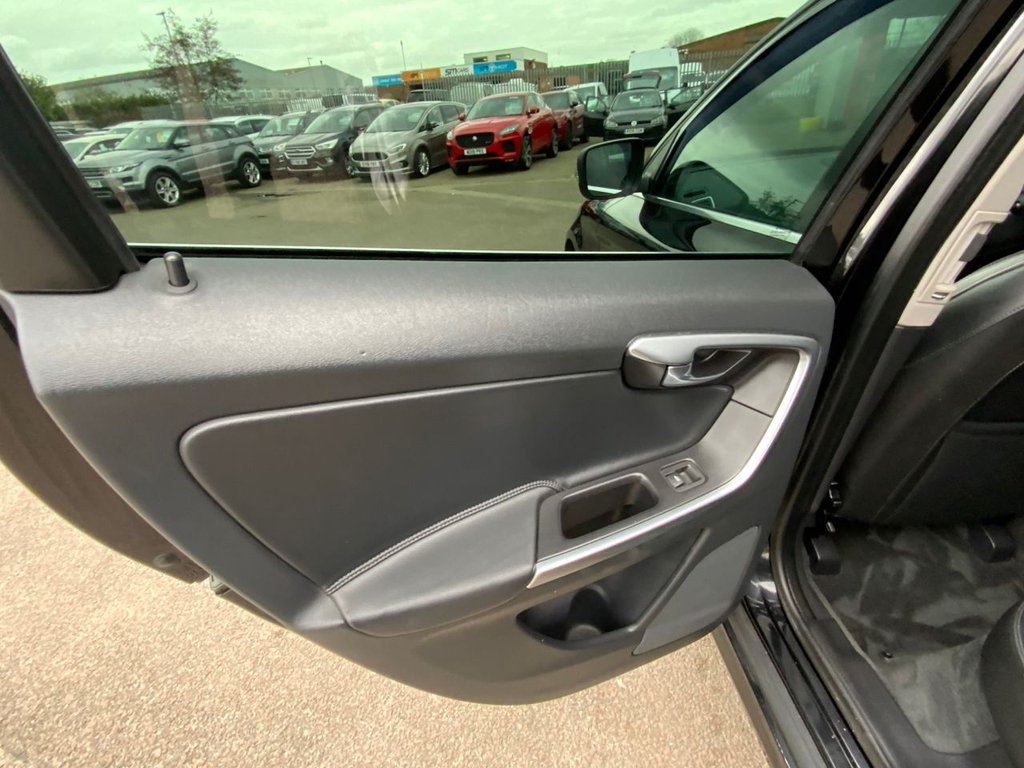 Used Volvo XC60 2015 for sale - 77981643: Photo 23