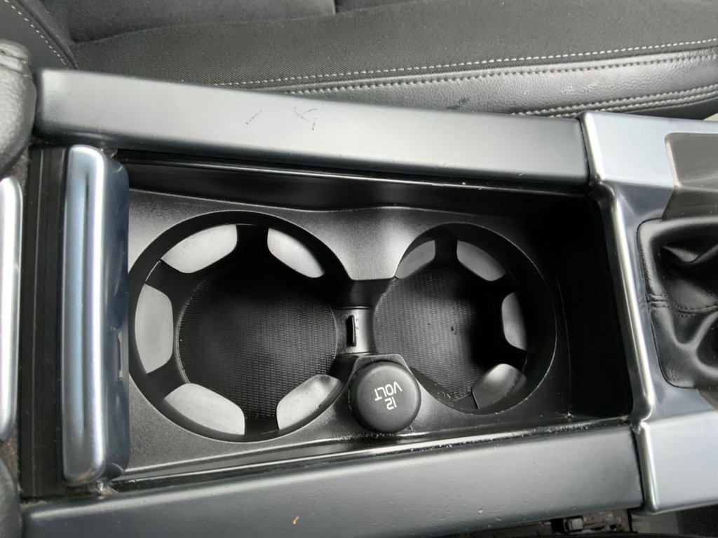 Used Volvo XC60 2015 for sale - 77981643: Photo 33