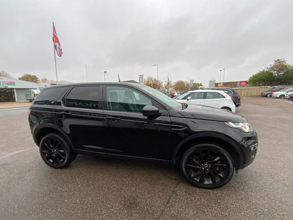 Used Land Rover Discovery Sport 2017 for sale - 76396272: Photo 14