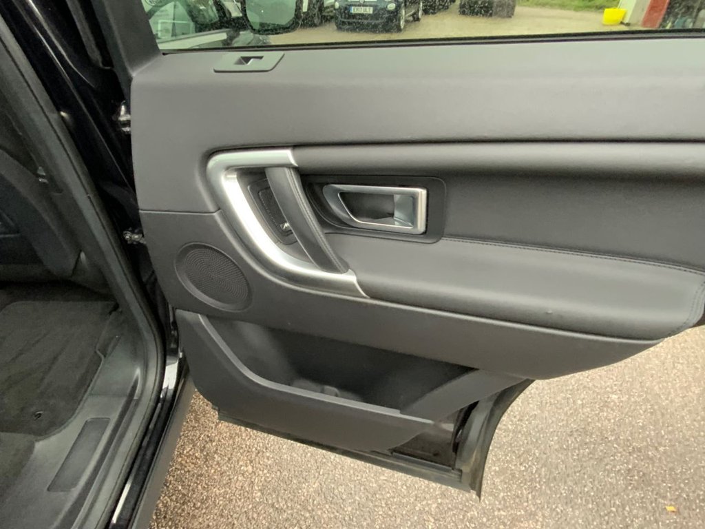 Used Land Rover Discovery Sport 2017 for sale - 76396272: Photo 32