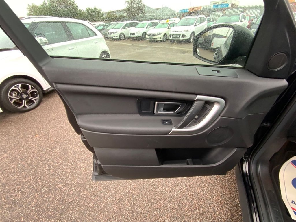 Used Land Rover Discovery Sport 2017 for sale - 76396272: Photo 40