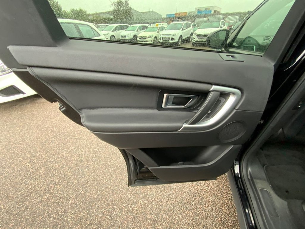 Used Land Rover Discovery Sport 2017 for sale - 76396272: Photo 43