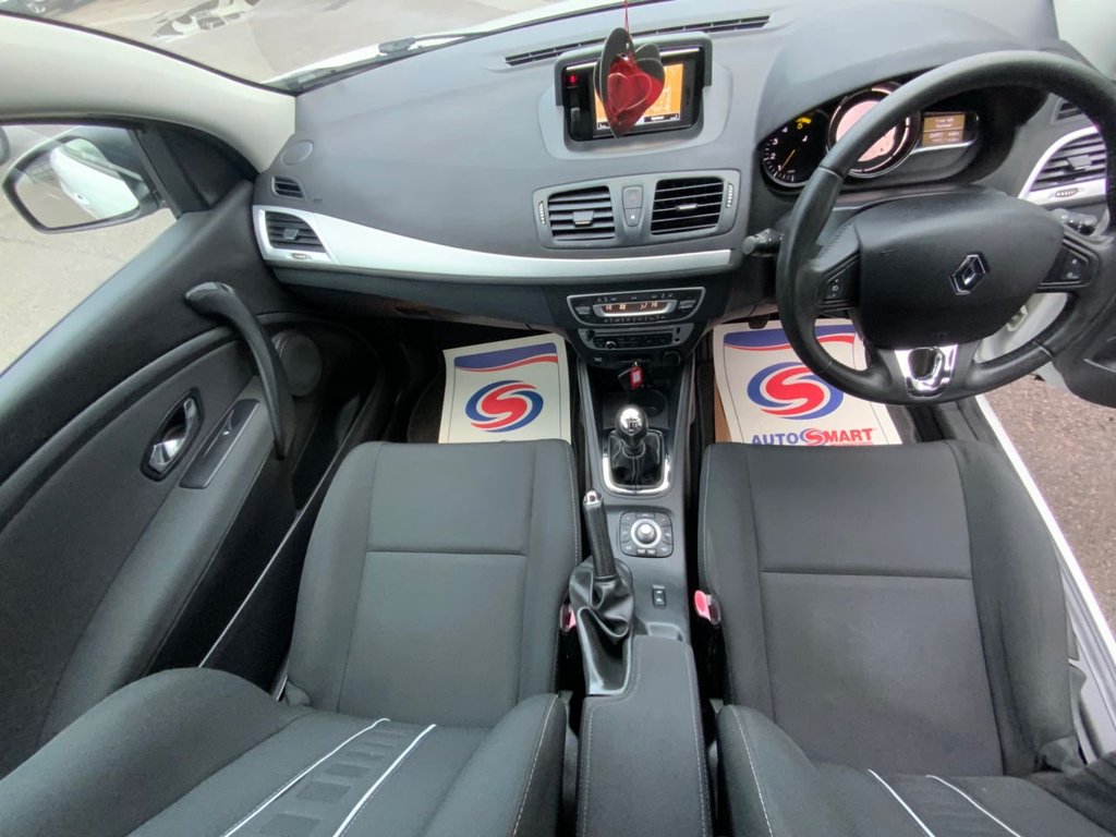 Used Renault Megane 2014 for sale - 76570598: Photo 2