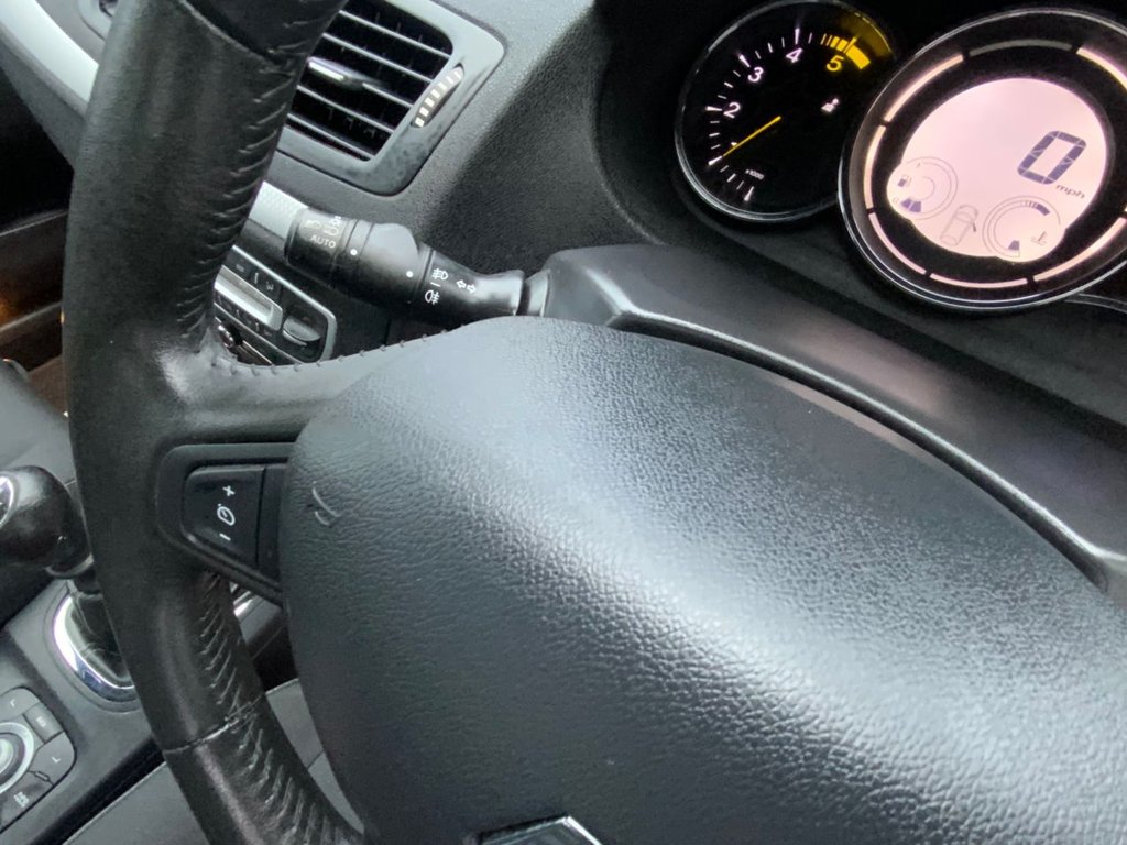 Used Renault Megane 2014 for sale - 76570598: Photo 27