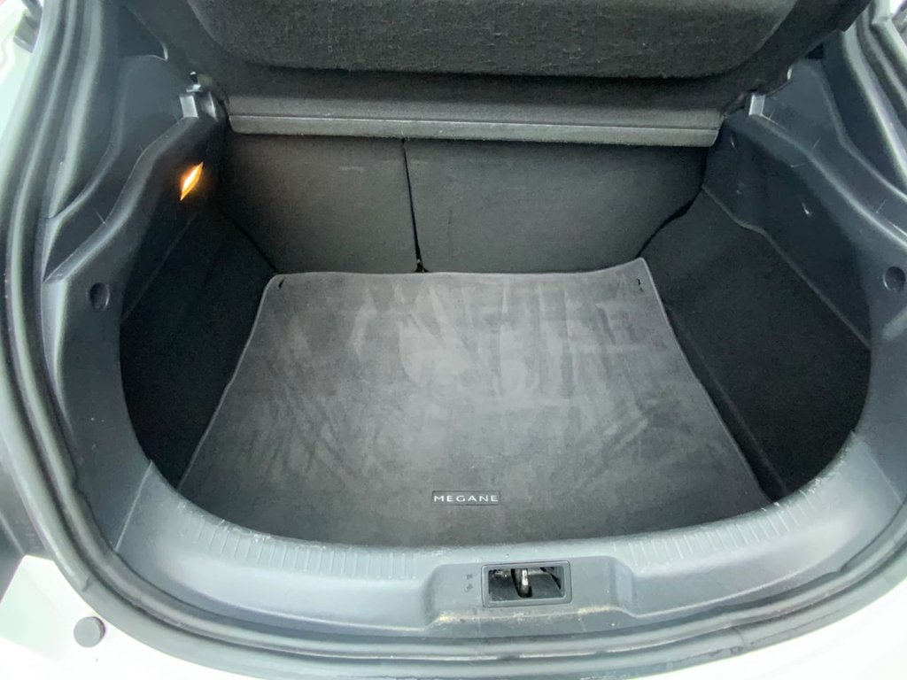 Used Renault Megane 2014 for sale - 76570598: Photo 35
