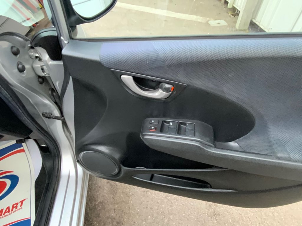 Used Honda Jazz 2009 for sale - 78212787: Photo 16