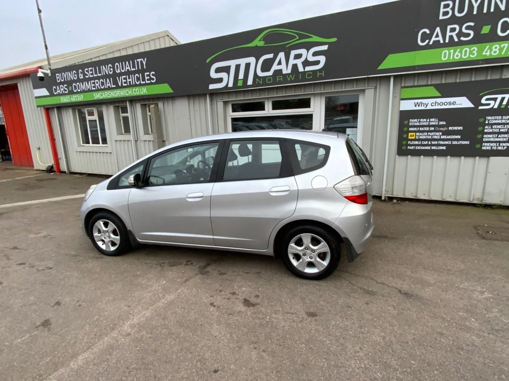 Used Honda Jazz 2009 for sale - 78212787: Photo 18