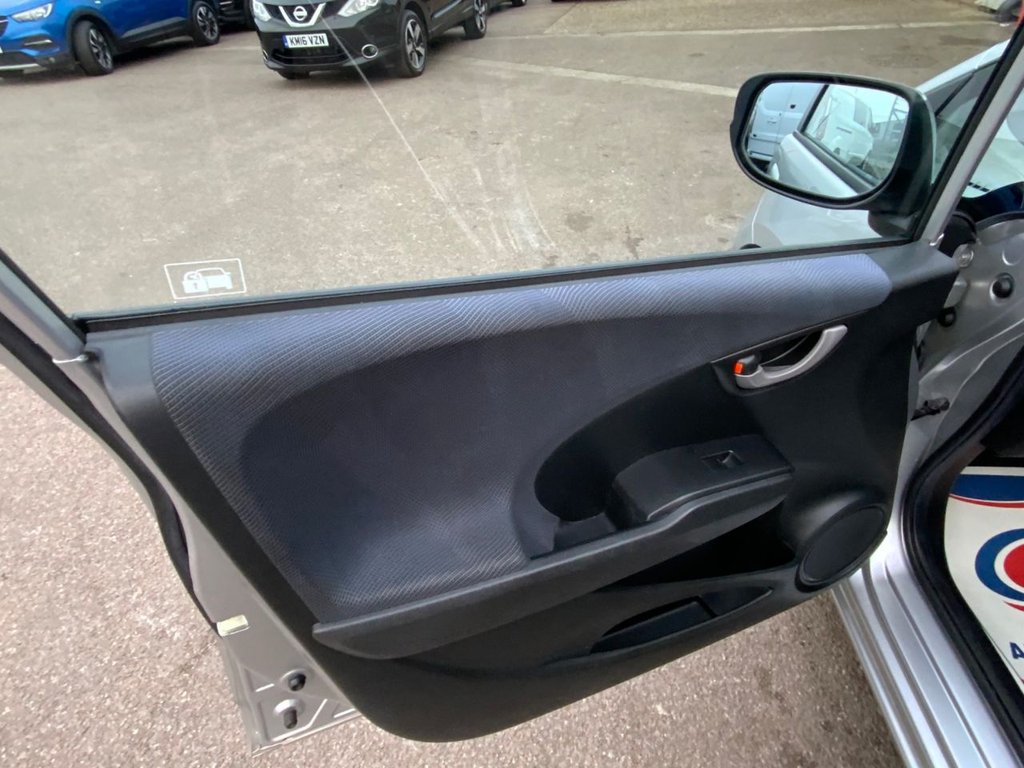 Used Honda Jazz 2009 for sale - 78212787: Photo 26