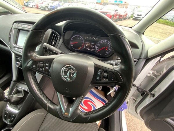 Used Vauxhall Zafira Tourer 2016 for sale - 76303878: Photo 14
