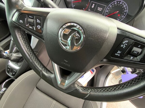 Used Vauxhall Zafira Tourer 2016 for sale - 76303878: Photo 22
