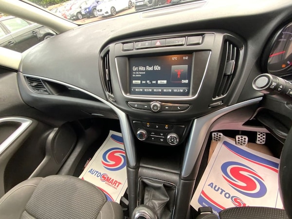 Used Vauxhall Zafira Tourer 2016 for sale - 76303878: Photo 25