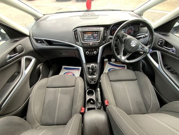 Used Vauxhall Zafira Tourer 2016 for sale - 76303878: Photo 2