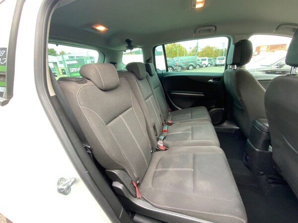 Used Vauxhall Zafira Tourer 2016 for sale - 76303878: Photo 32