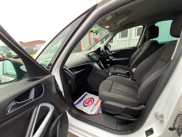 Used Vauxhall Zafira Tourer 2016 for sale - 76303878: Photo 42