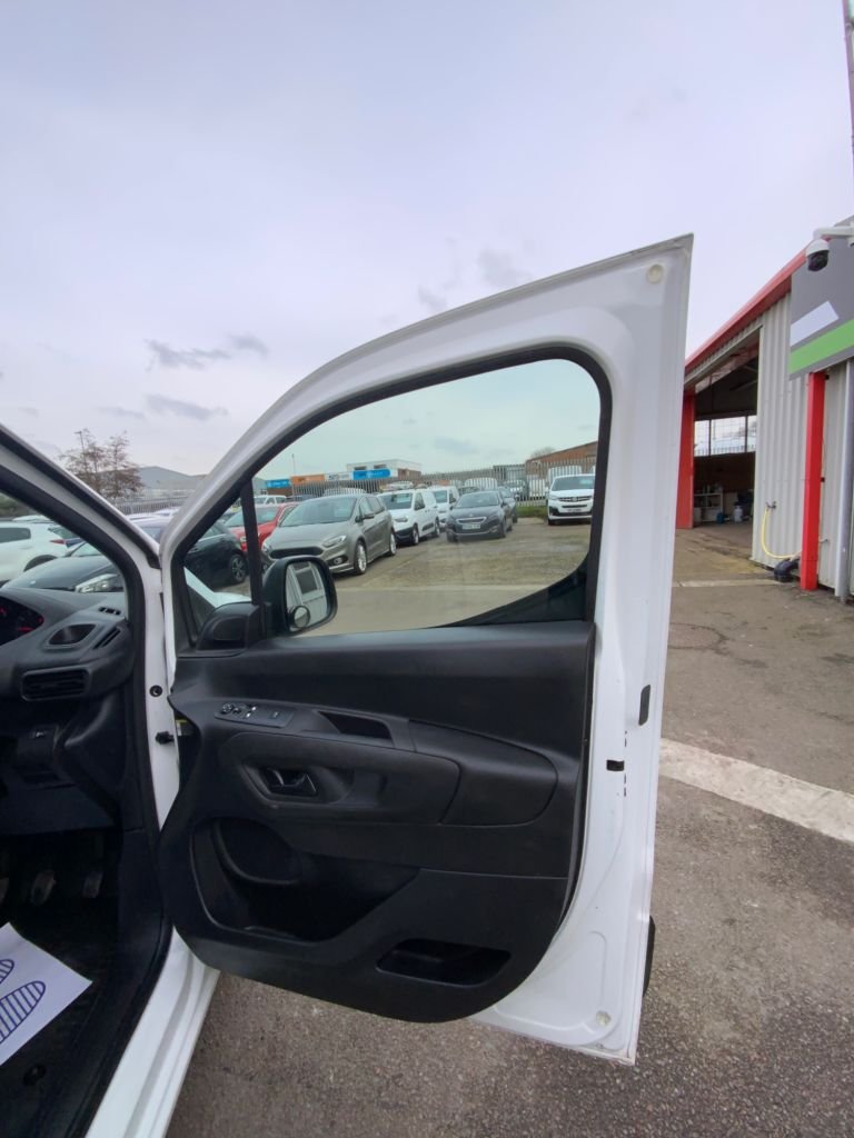 Used Peugeot Partner 2021 for sale - 77594583: Photo 9