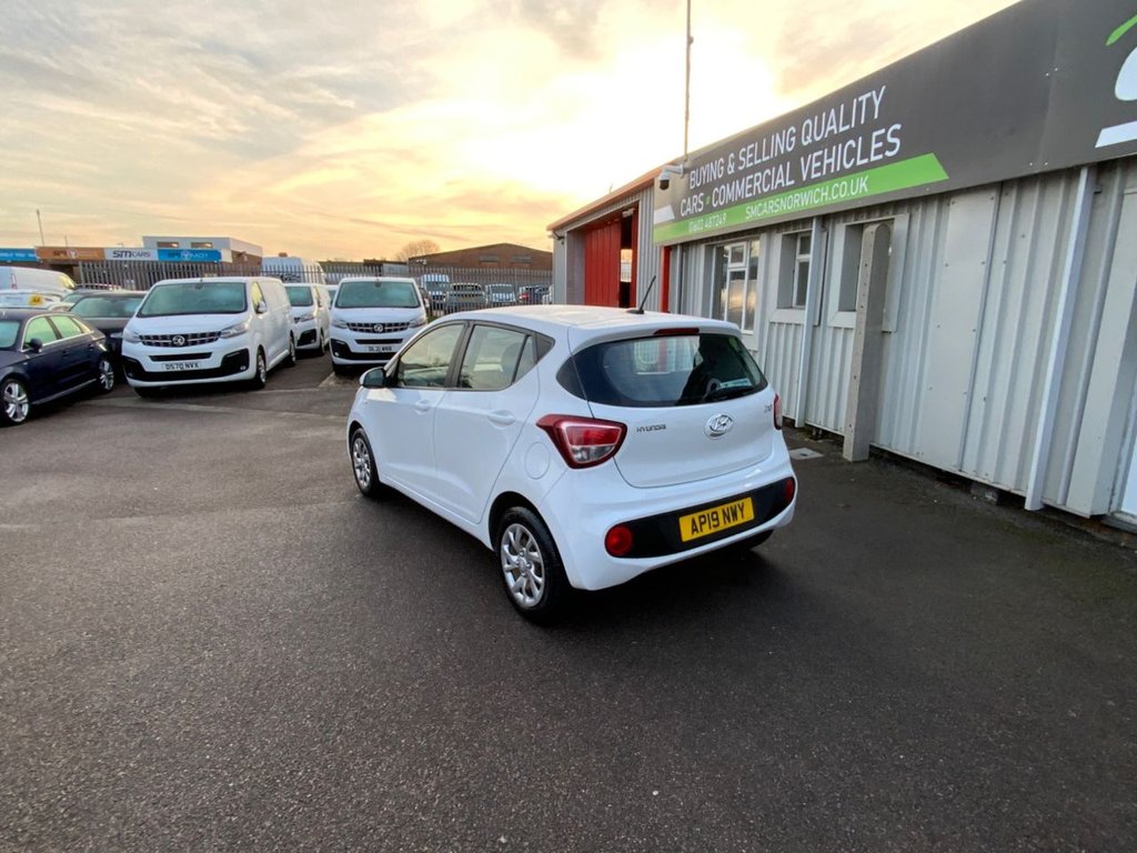 Used Hyundai i10 2019 for sale - 77288410: Photo 4
