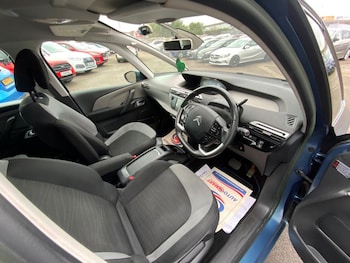 Used Citroen C4 Picasso 2014 for sale - 77547465: Photo