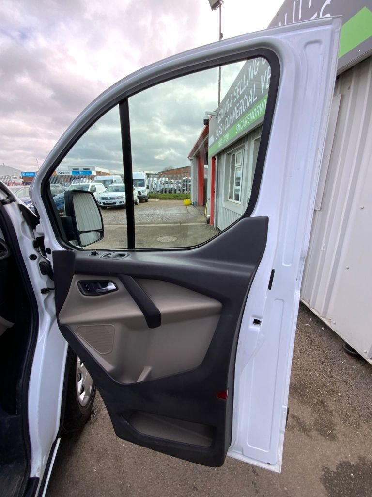 Used Ford Tourneo Custom 2018 for sale - 77820770: Photo 11