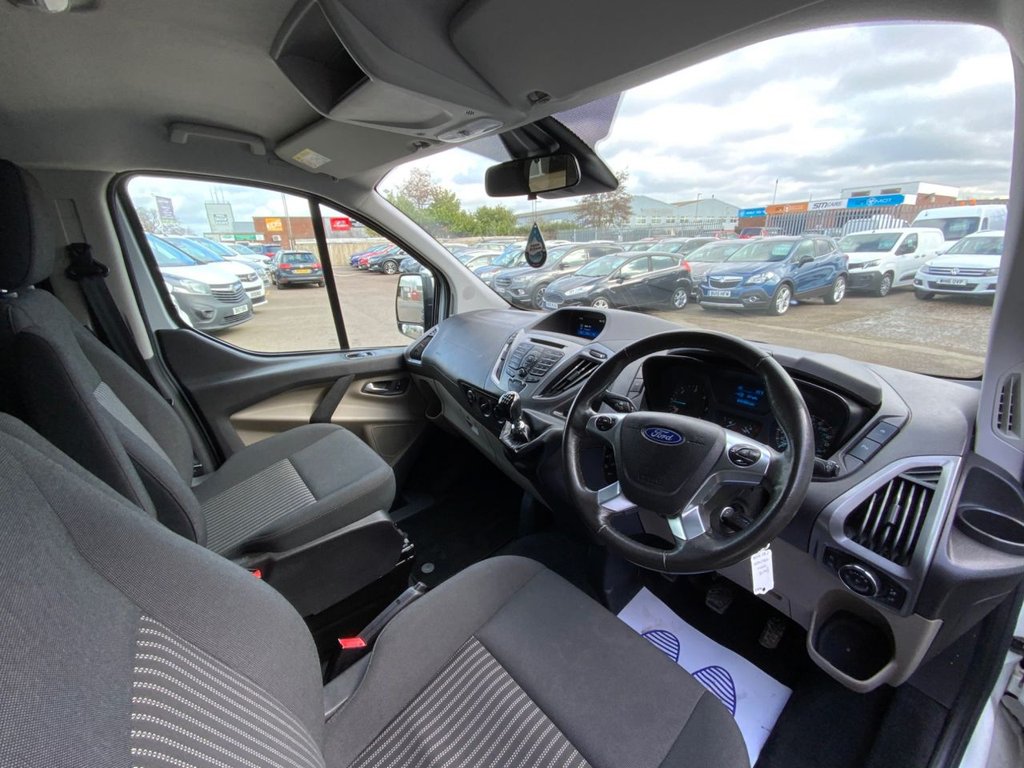 Used Ford Tourneo Custom 2018 for sale - 77820770: Photo 2