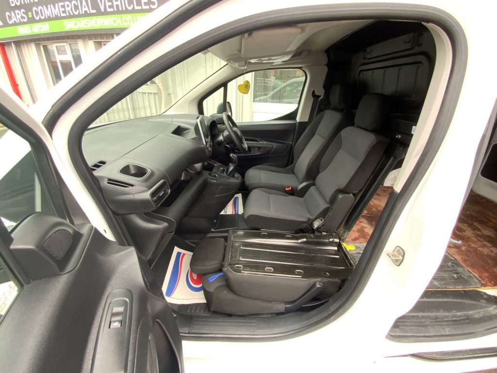 Vehicle 29