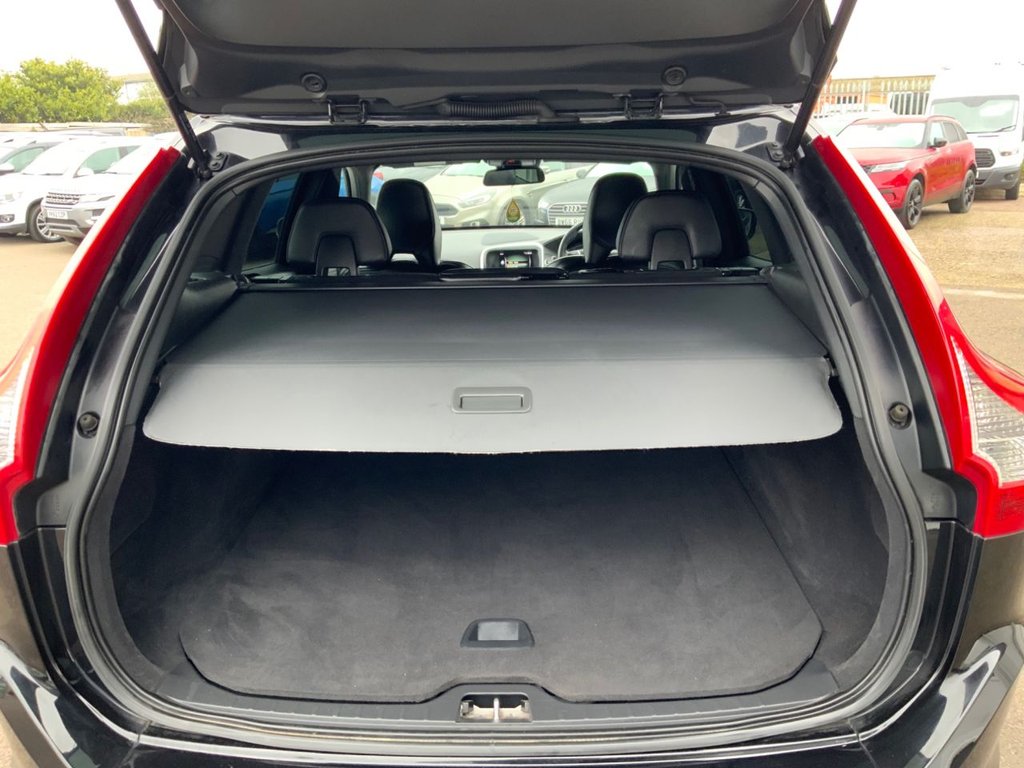 Used Volvo XC60 2017 for sale - 77967191: Photo 11