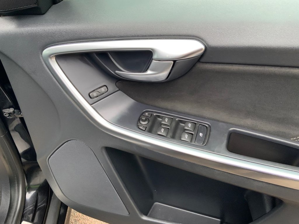 Used Volvo XC60 2017 for sale - 77967191: Photo 25