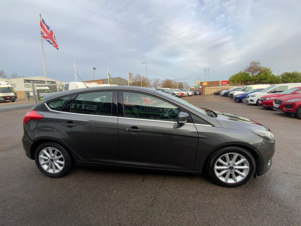 Used Ford Focus 2015 for sale - 76973833: Photo 10