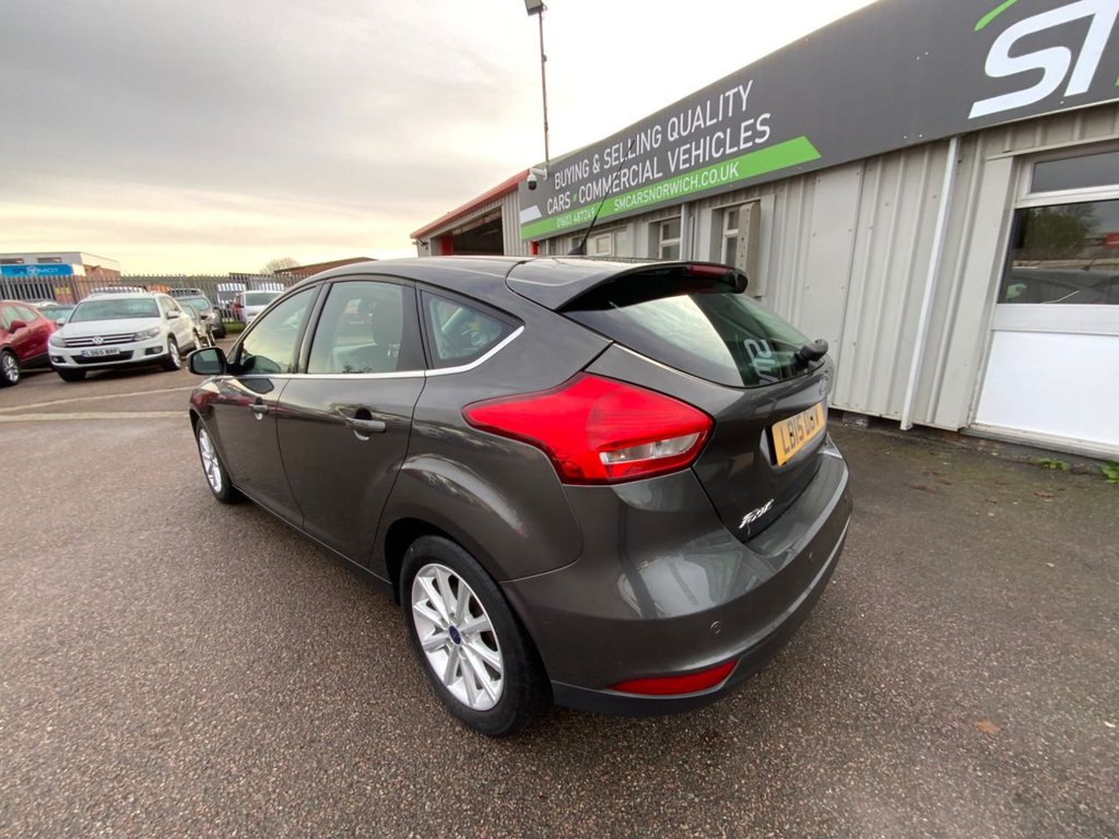 Used Ford Focus 2015 for sale - 76973833: Photo 15