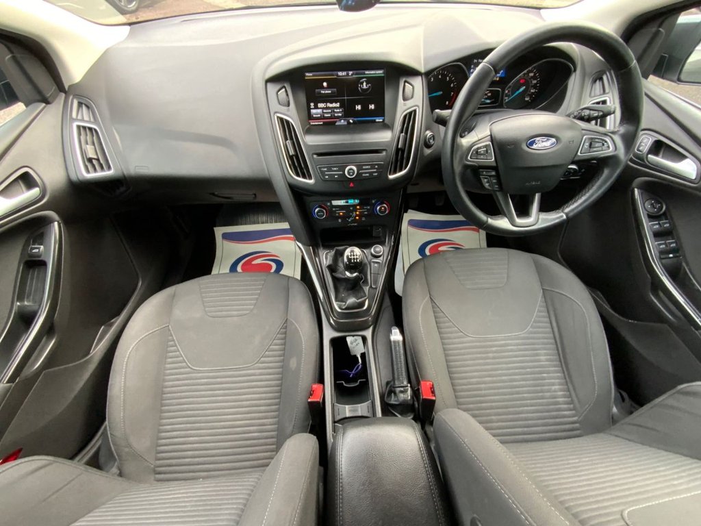 Used Ford Focus 2015 for sale - 76973833: Photo 2