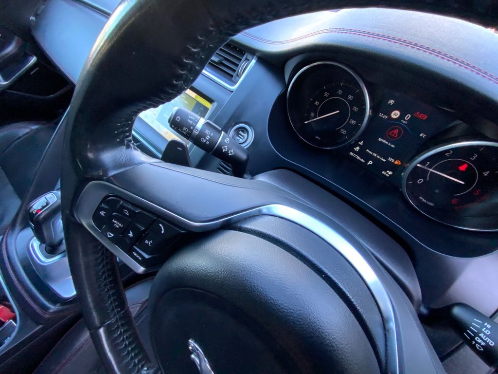 Used Jaguar E-Pace 2018 for sale - 77072682: Photo 18