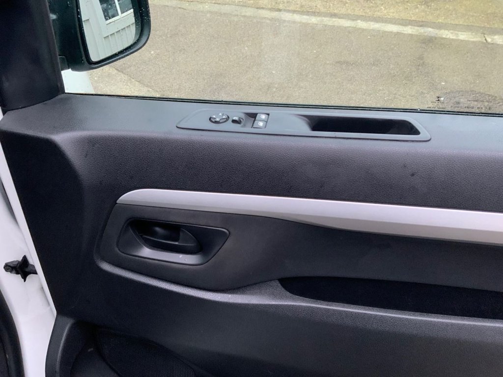 Used Vauxhall Vivaro 2021 for sale - 77631790: Photo 22