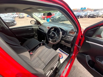 Used Suzuki Swift 2013 for sale - 79409636: Photo