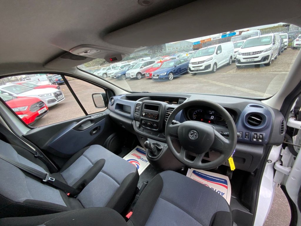 Used Vauxhall Vivaro 2017 for sale - 77302178: Photo 17