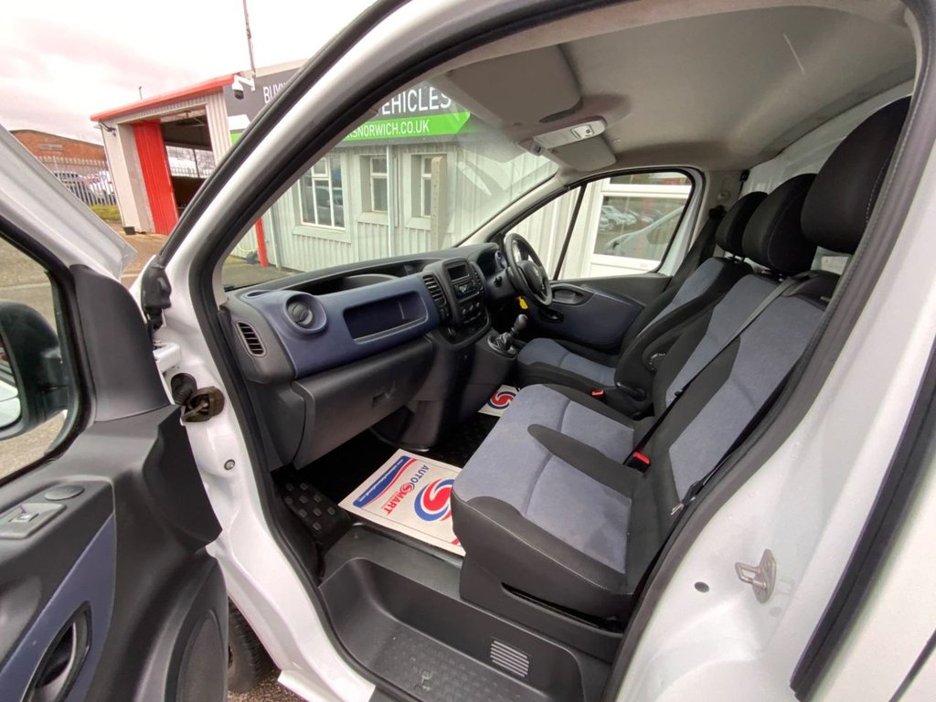 Used Vauxhall Vivaro 2017 for sale - 77302178: Photo 28