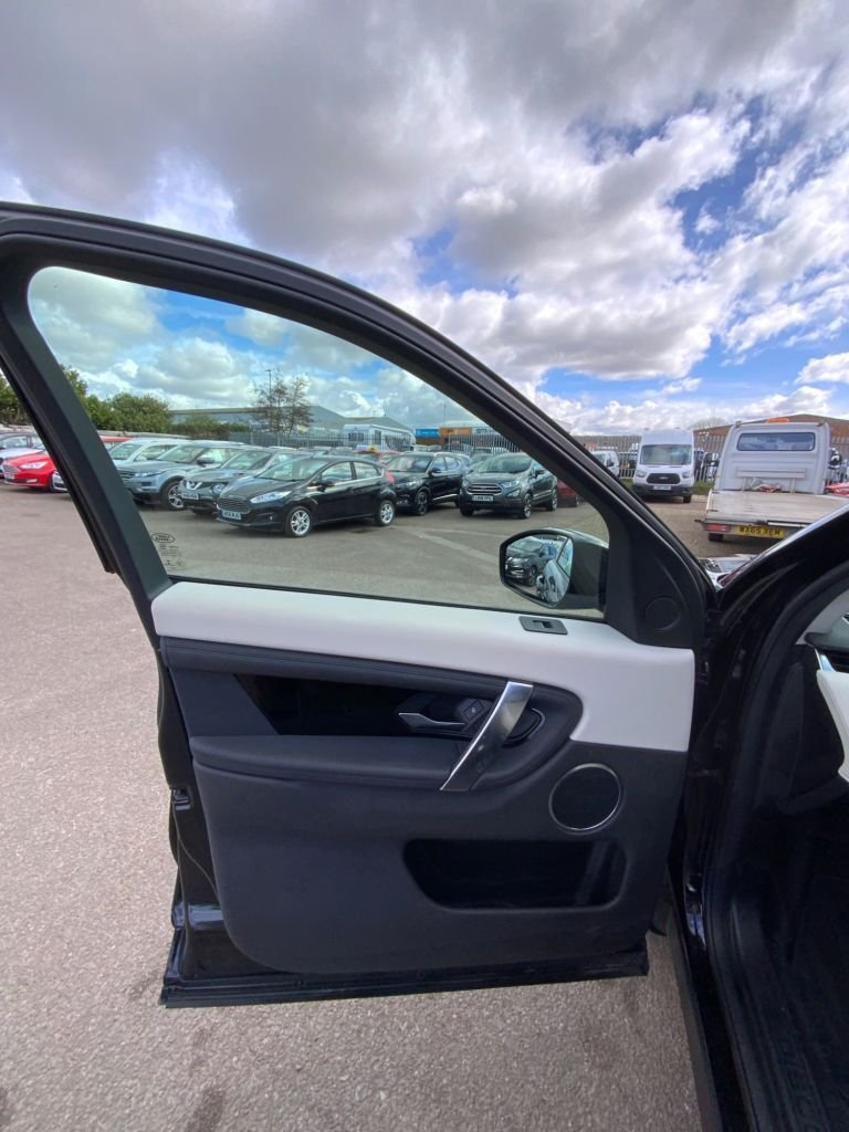 Used Land Rover Discovery Sport 2019 for sale - 78017818: Photo 39