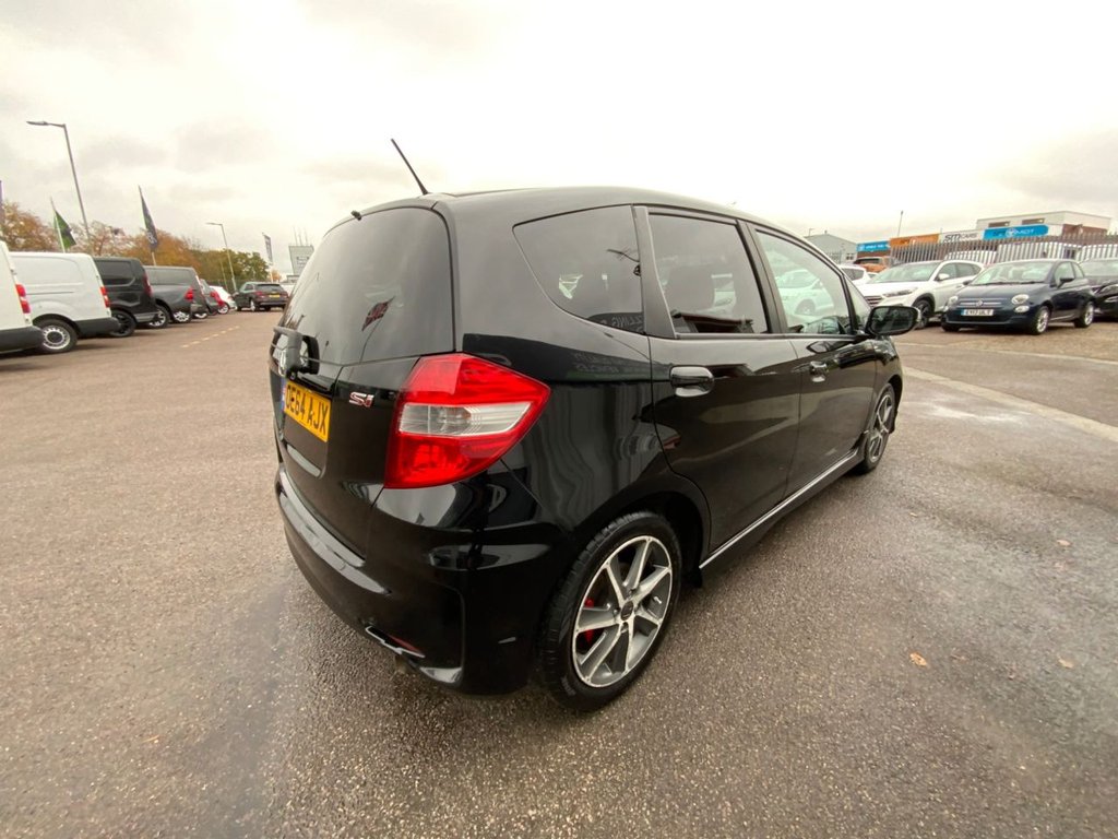 Used Honda Jazz 2014 for sale - 76396073: Photo 15