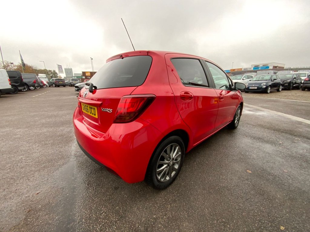Used Toyota Yaris 2016 for sale - 76396258: Photo 11