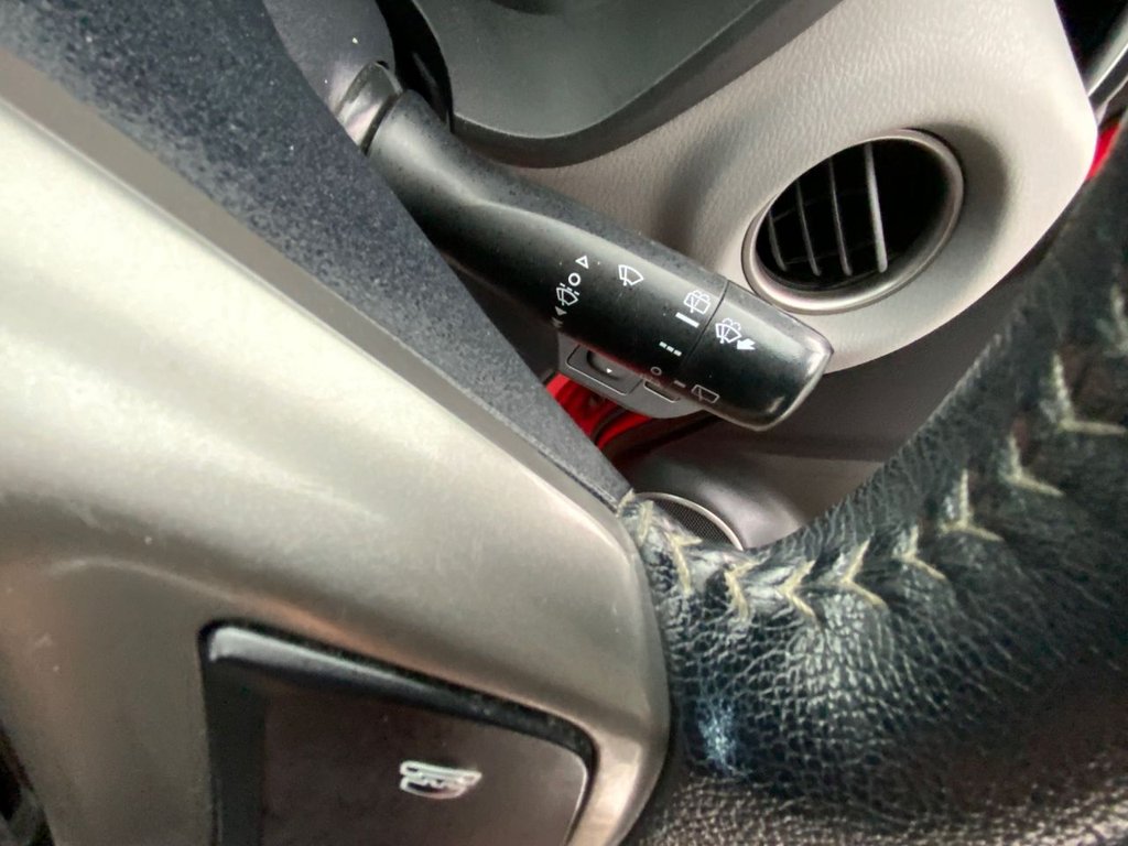 Used Toyota Yaris 2016 for sale - 76396258: Photo 19