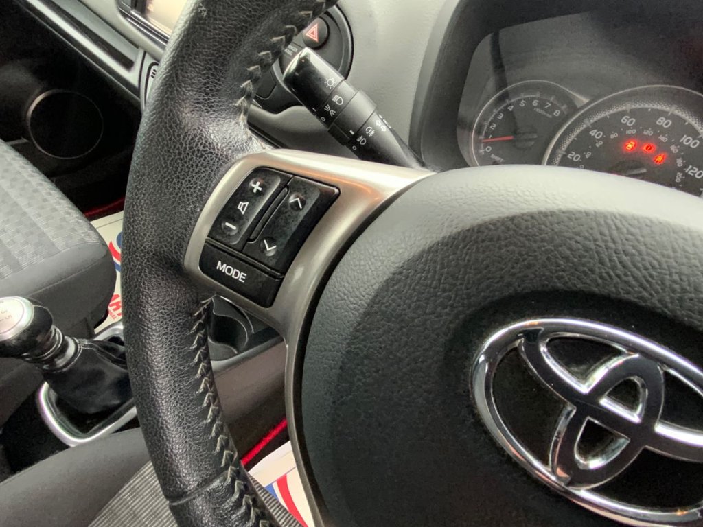 Used Toyota Yaris 2016 for sale - 76396258: Photo 20